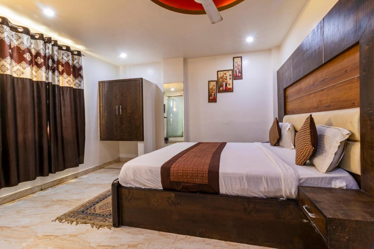 The Dx Near Igi Airport Delhi Hotel 3*