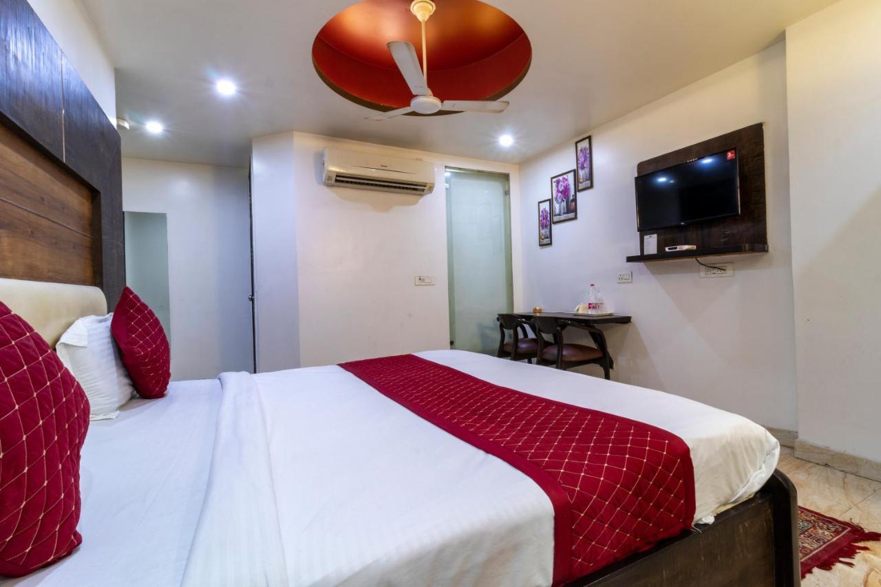 Hotel The Dx Near Igi Airport Delhi New Delhi